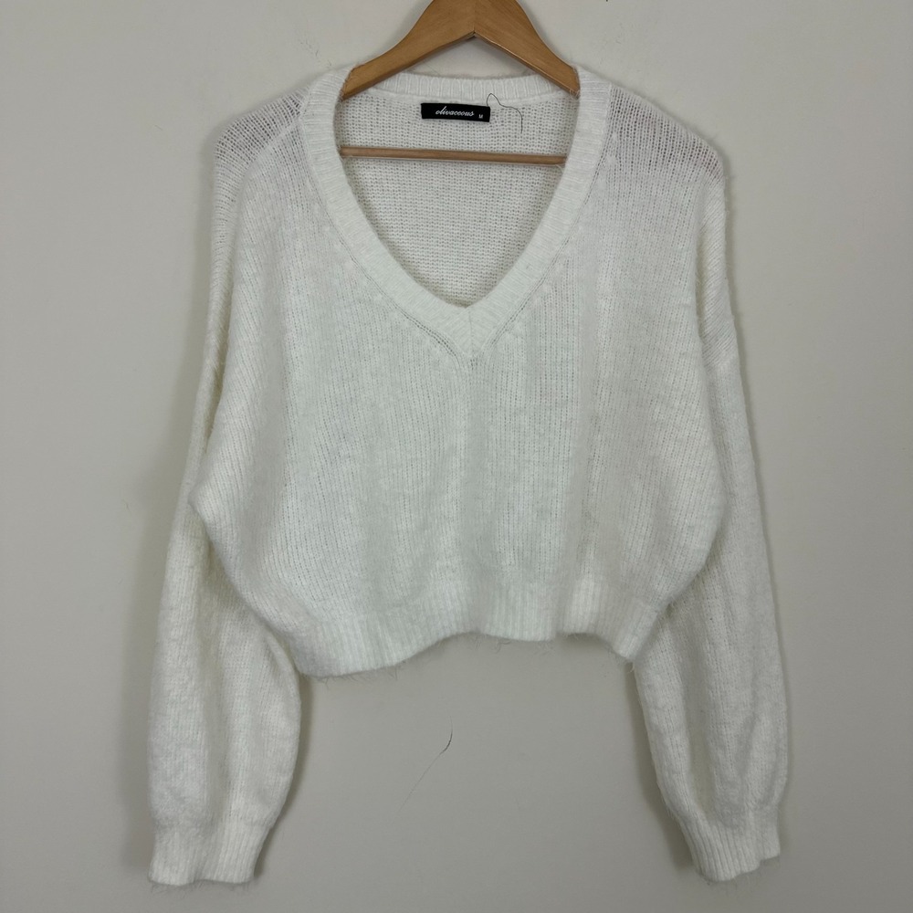 Olivaceous Cropped Sweater White Ribbed Fuzzy Knit Long Sleeve V-Neck Womens M